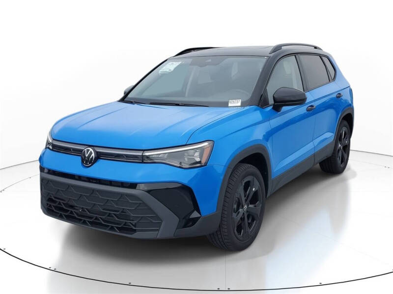 2025 Volkswagen Taos SE Black 4Motion