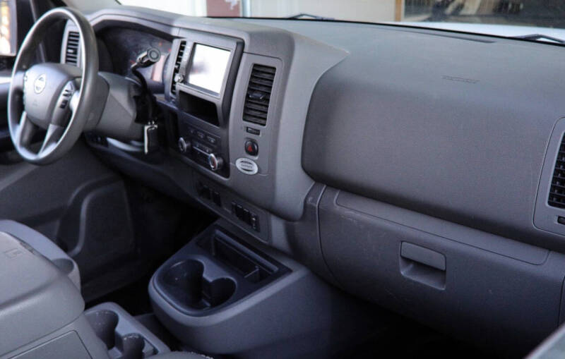 2020 Nissan NV 2500 HD SV