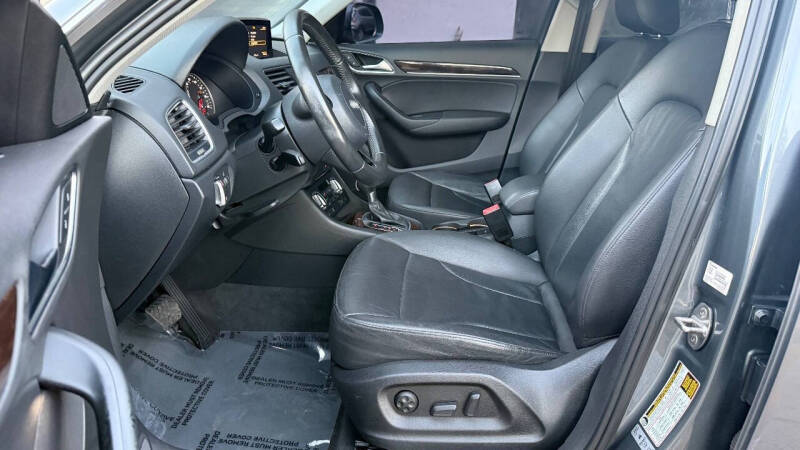 2015 Audi Q3 2.0T Premium Plus