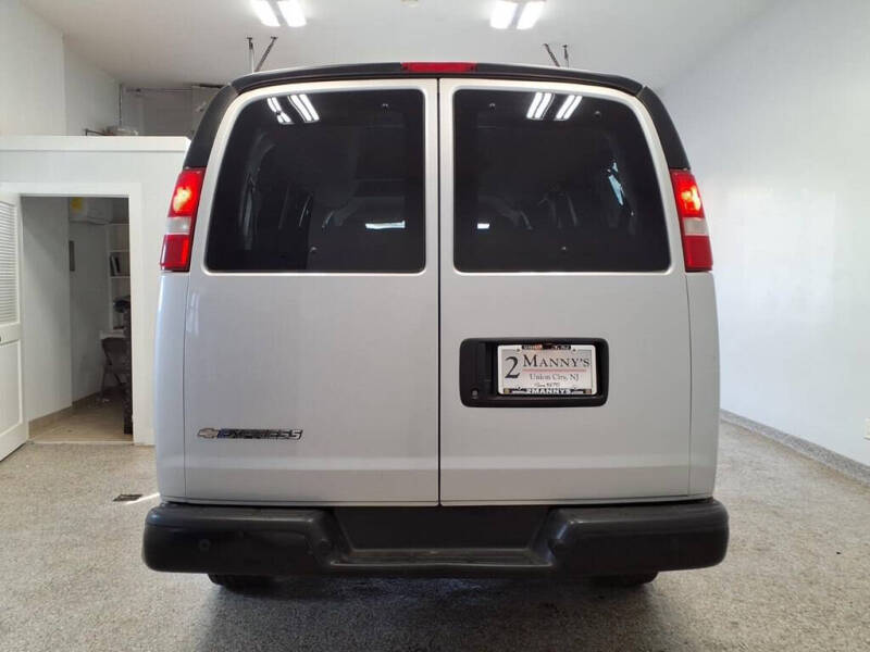 2017 Chevrolet Express LS 3500