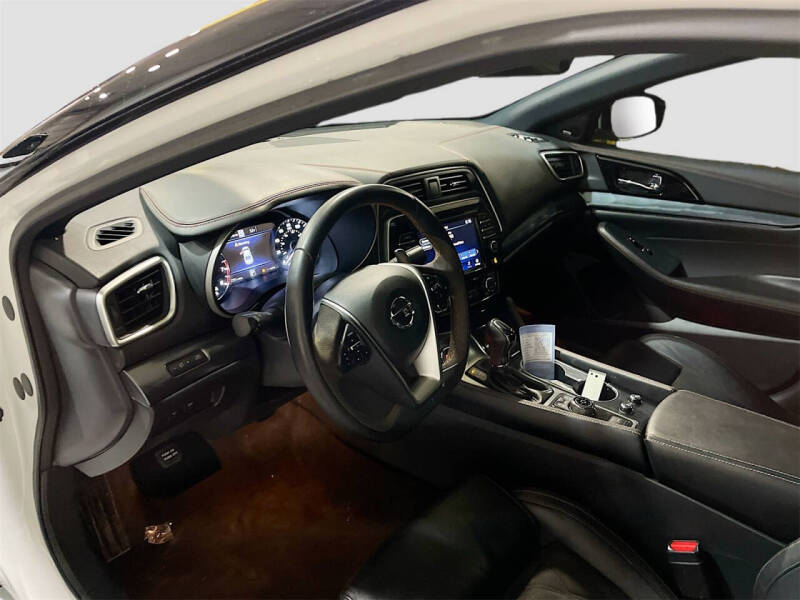 2023 Nissan Maxima 3.5 SR