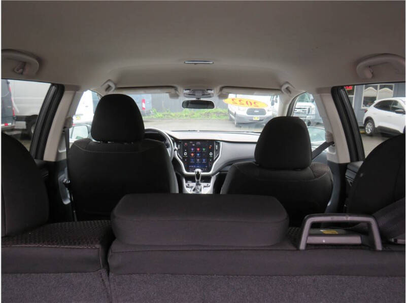 2022 Subaru Outback Premium
