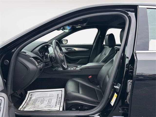 2022 Cadillac CT5 Luxury