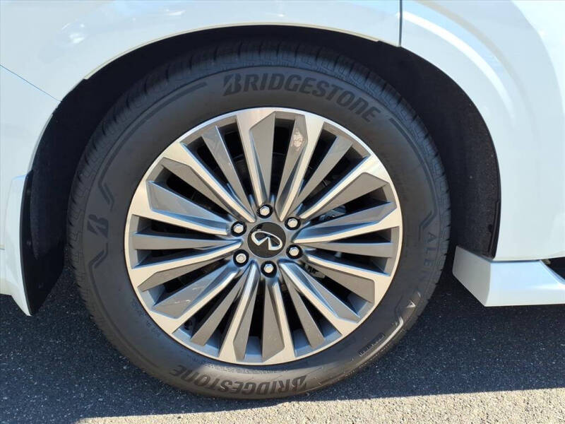 2026 Infiniti QX80 Luxe