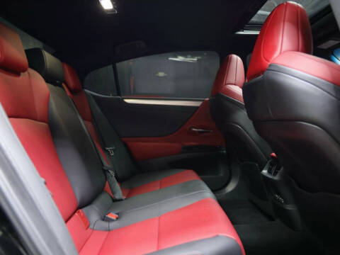 2024 Lexus ES 350 F SPORT Handling