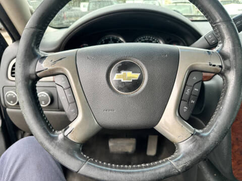 2014 Chevrolet Suburban LT