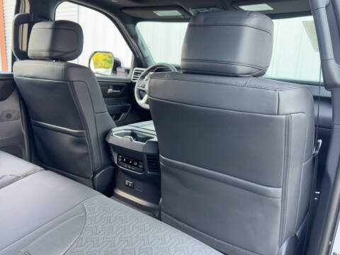 2025 Toyota Sequoia SR5