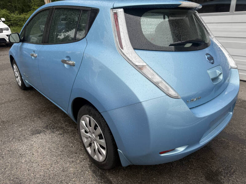 2015 Nissan LEAF S
