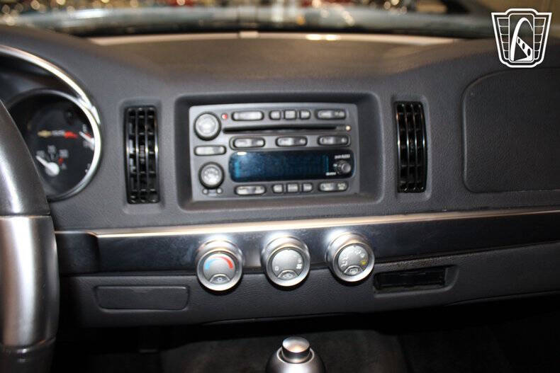 2004 Chevrolet SSR LS