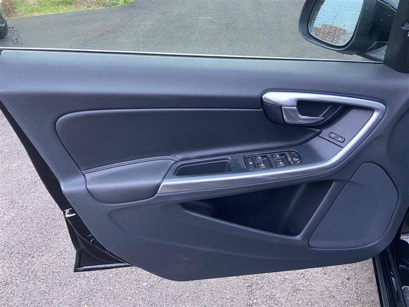 2015 Volvo V60 T5 Premier