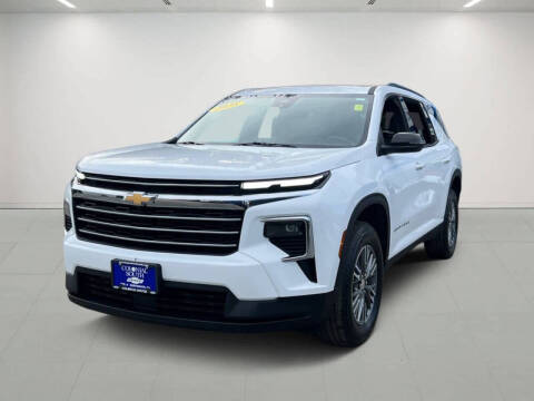 2025 Chevrolet Traverse LT