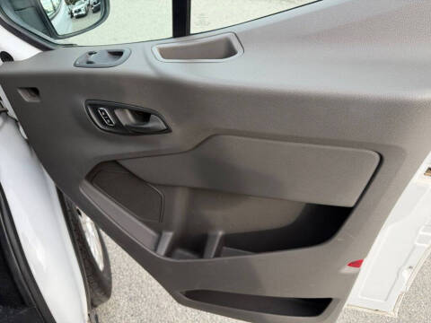 2023 Ford Transit 350 XLT