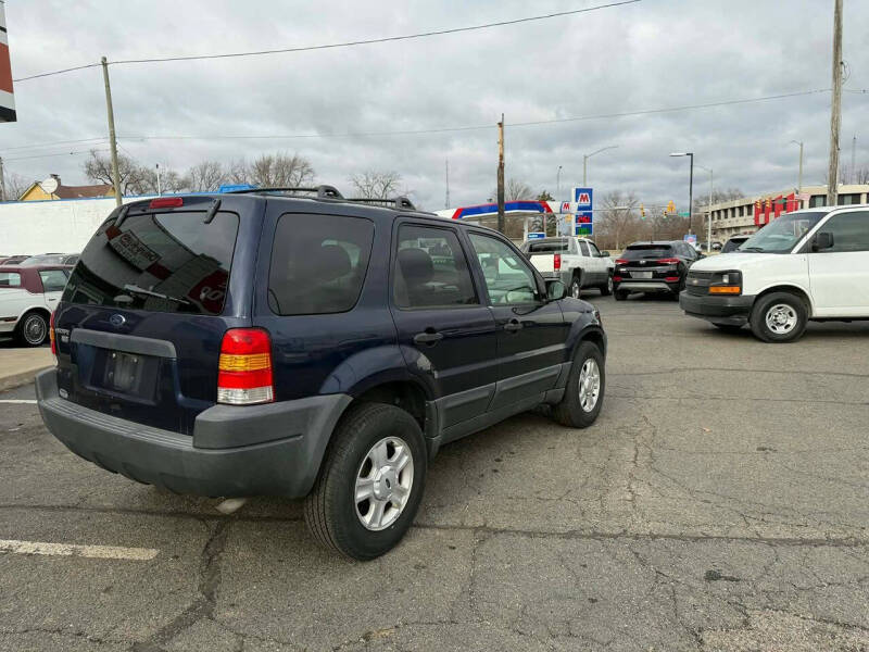 2004 Ford Escape XLT