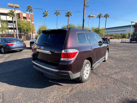 2012 Toyota Highlander SE