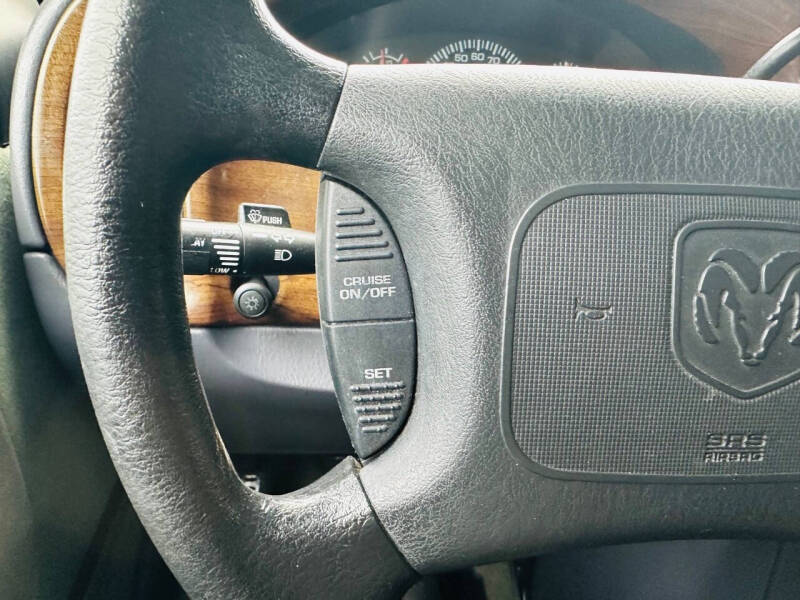 2000 Dodge Ram Van 1500