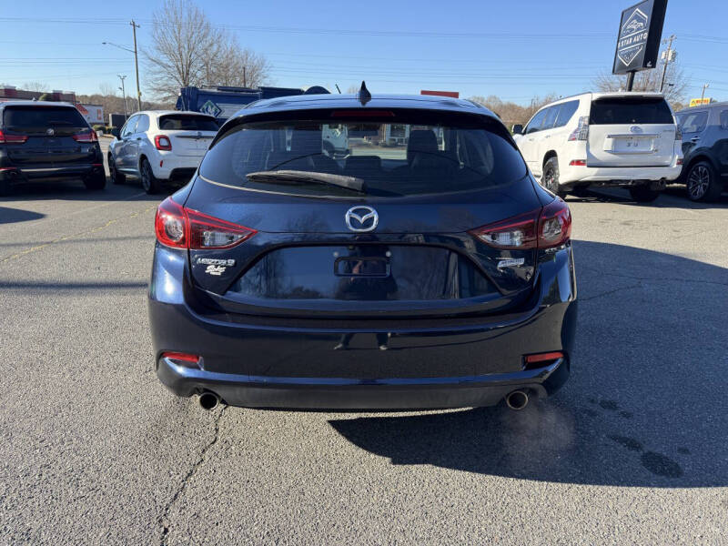 2018 Mazda MAZDA3 Touring