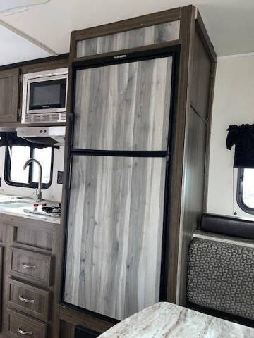 2021 Chinook RV Dream 178RD