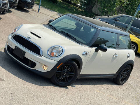 2011 MINI Cooper for sale at Exclusive Auto Group in Cleveland OH