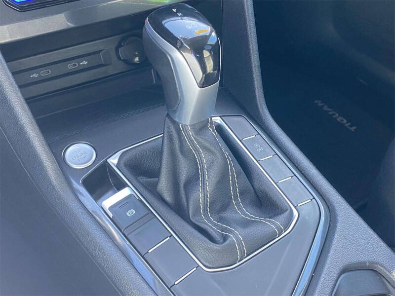 2022 Volkswagen Tiguan SE