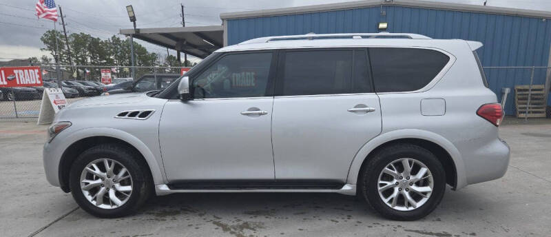 2012 INFINITI QX 56 photo 10