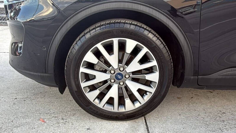 2021 Ford Escape Titanium