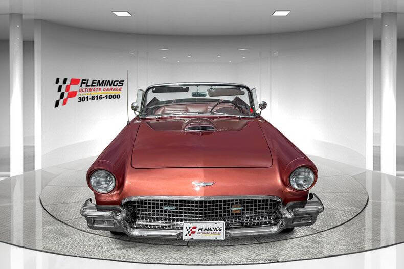 1957 Ford Thunderbird