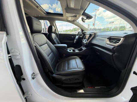 2022 GMC Acadia Denali