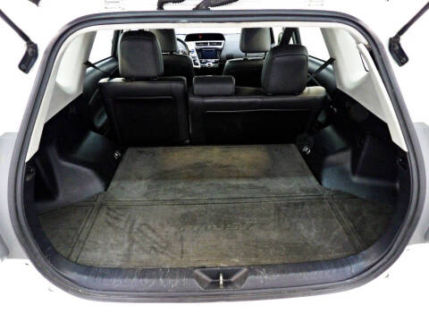 2015 Toyota Prius v Five