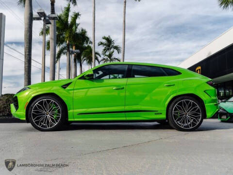 2025 Lamborghini Urus SE