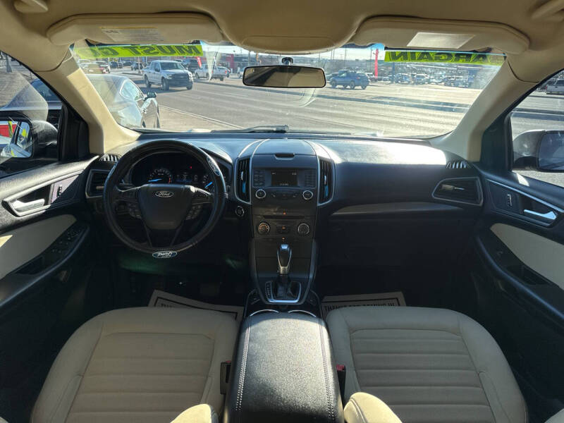 2017 Ford Edge SE