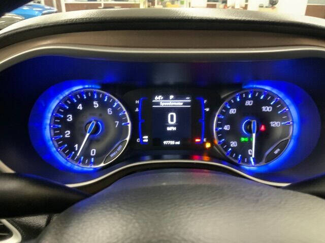 2020 Chrysler Voyager LX