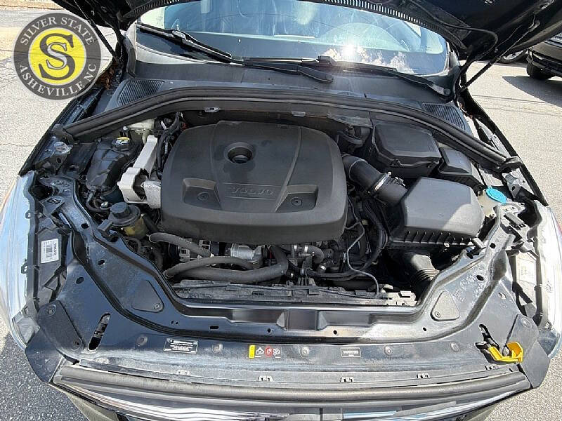 2017 Volvo XC60 T5 Dynamic