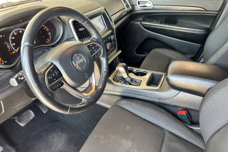 2021 Jeep Grand Cherokee Laredo E