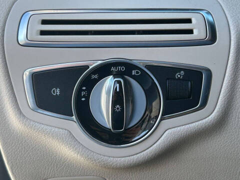 2016 Mercedes-Benz C-Class