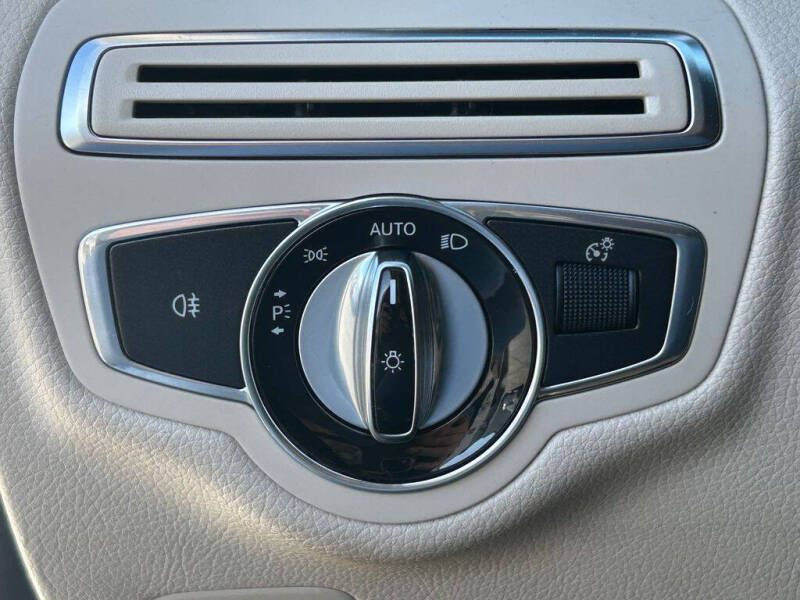 2016 Mercedes-Benz C-Class