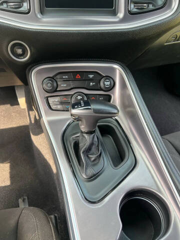 2021 Dodge Challenger SXT