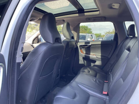 2017 Volvo XC60 T5 Inscription