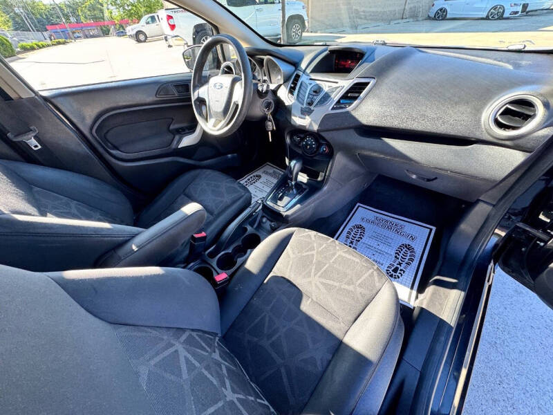 2012 Ford Fiesta SE
