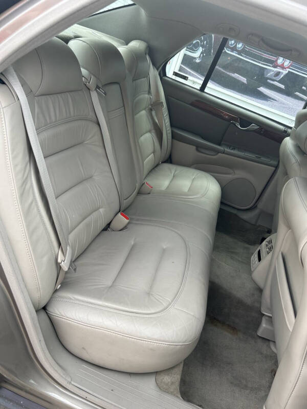 2002 Cadillac DeVille