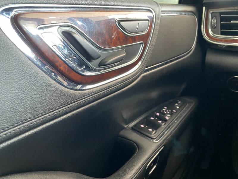 2020 Lincoln Continental Standard