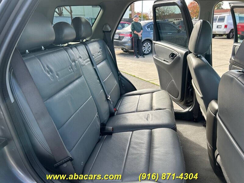 2005 Ford Escape XLT