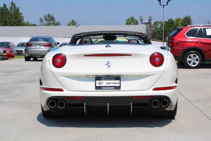2017 Ferrari California T