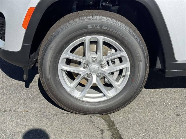 2025 Jeep Grand Cherokee Laredo X