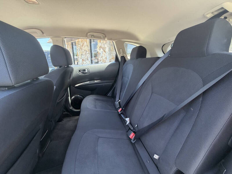 2015 Nissan Rogue Select S