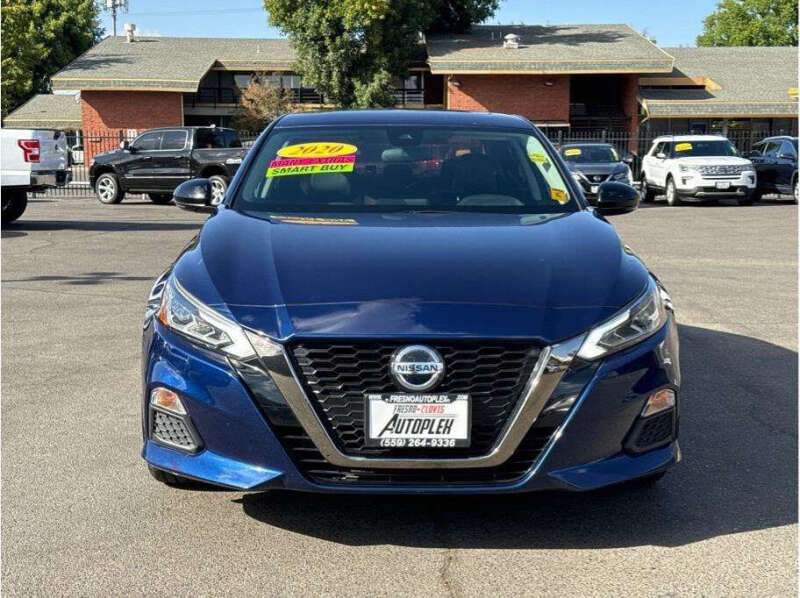 2020 Nissan Altima for sale at Armando Auto Sales in Fresno CA