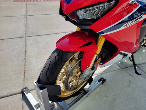 2018 Honda CBR1000RR SP