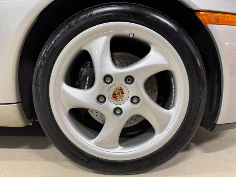 2000 Porsche 911 Carrera