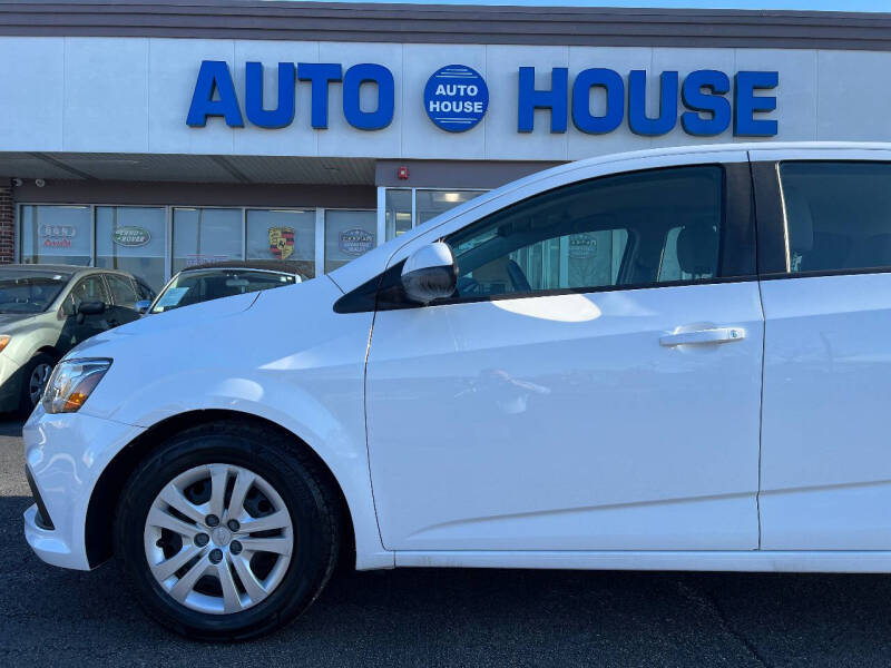 2017 Chevrolet Sonic LT Auto Fleet