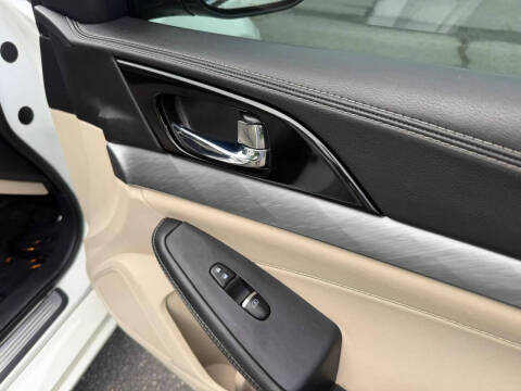 2017 Nissan Maxima