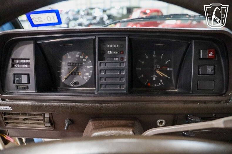 1982 Volkswagen Vanagon Camper